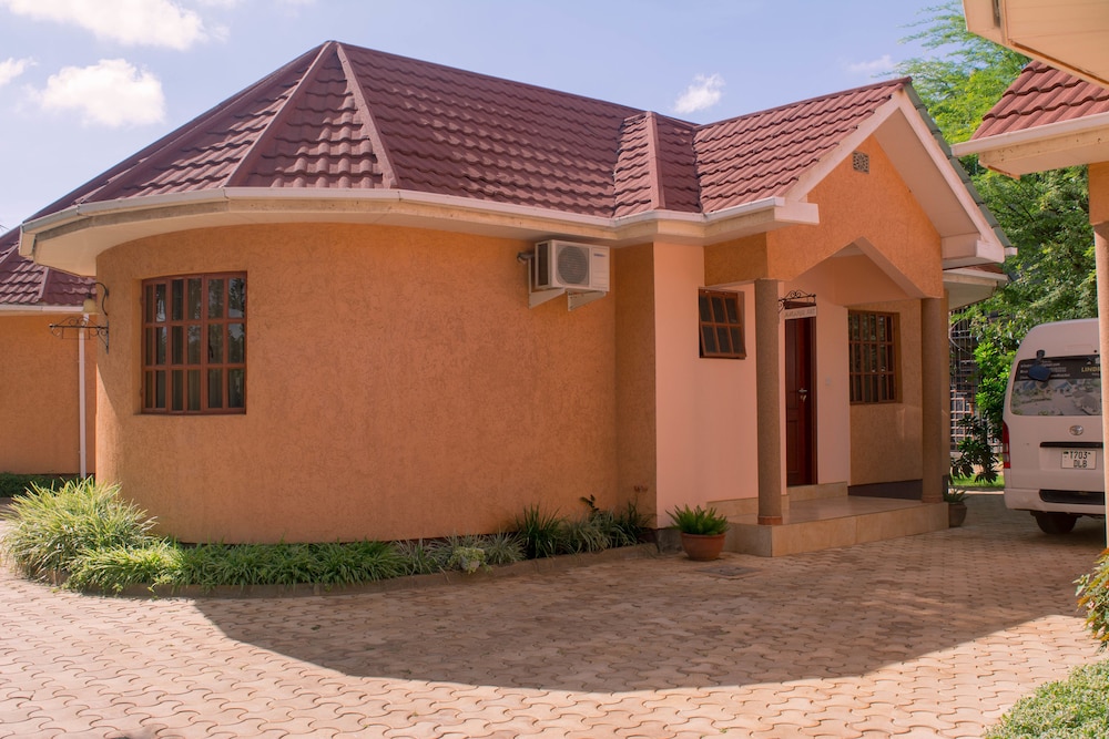 Lindrin Lodge