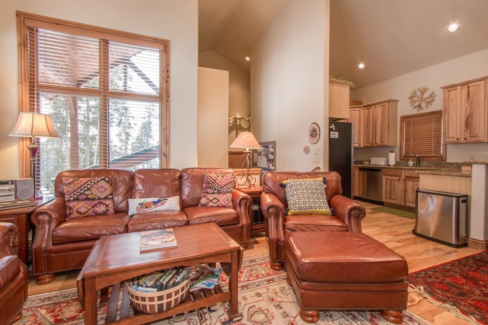 Four Pines Retreat