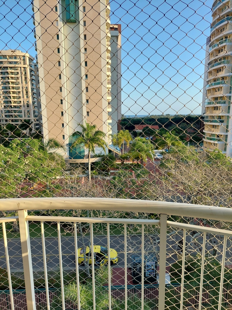 Flat Barra First