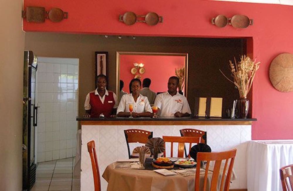 Kamanga Safari Hotel