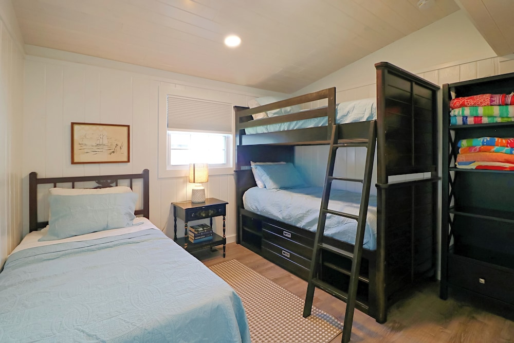 Dock, Deck & Fire Pit! Chautauqua Lake Retreat