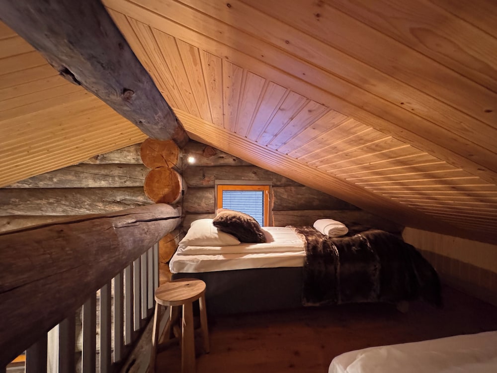Sielikkö Aurora Log Villas