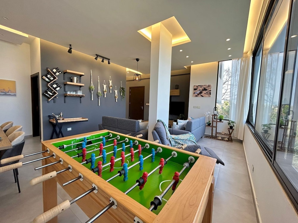 Vista 2-Bedroom Apartment in Batroun