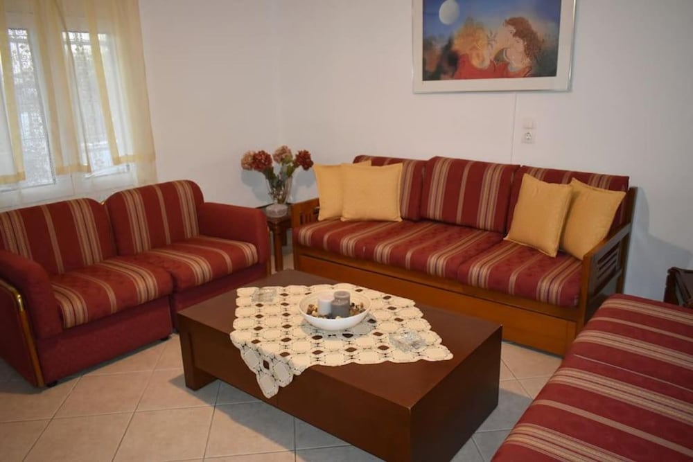 Avli Guesthouse