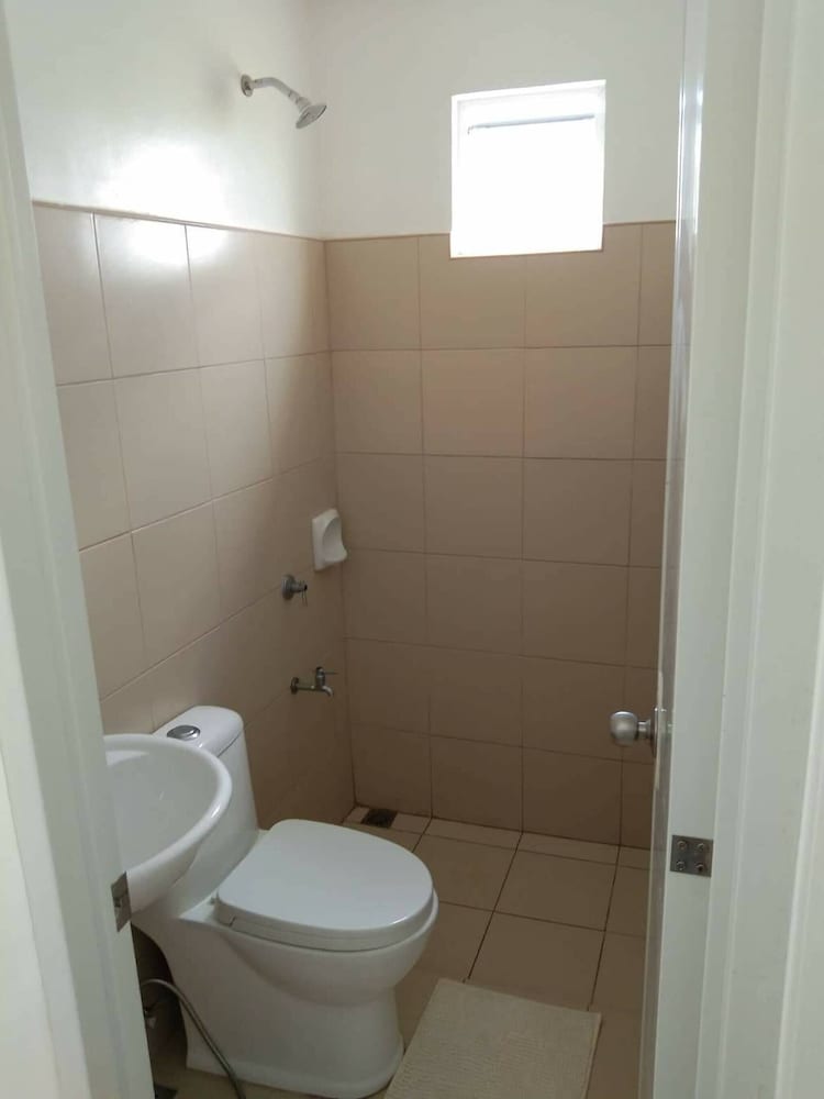 Avida 3-bedroom Vacation House With Pool