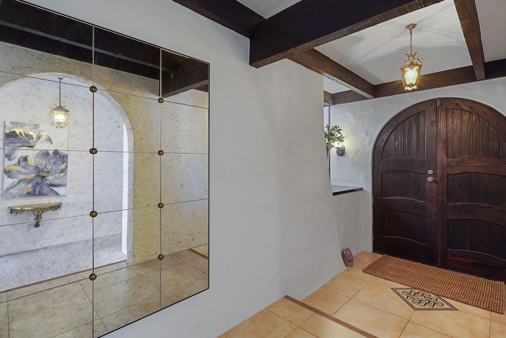 Magnificent Beachfront Mansion - Pool - Image 4