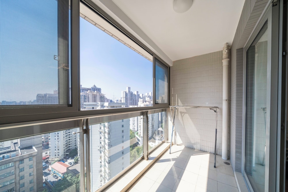 Tyms Cozy 2BR 1BA Apt Yongxin Century