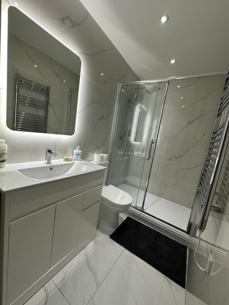 London Cosy Apartment in Ilford Lane