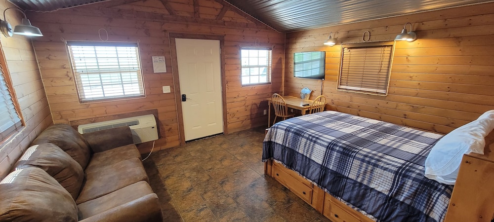 Stateline Cabins  RV - Property Image 23