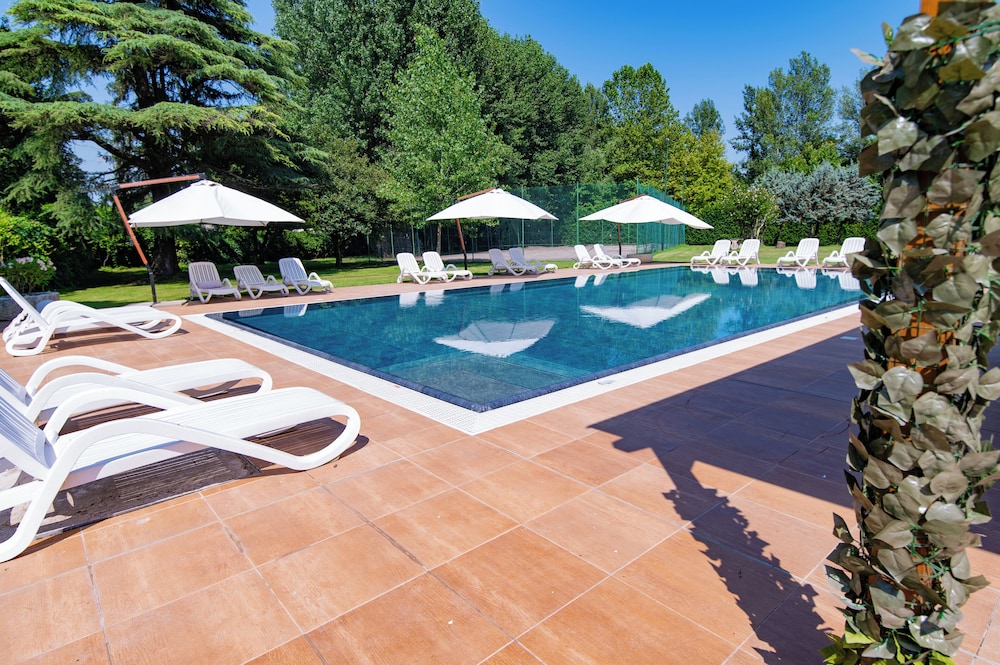 Villa Vitti's - Verona Est CAMPING
