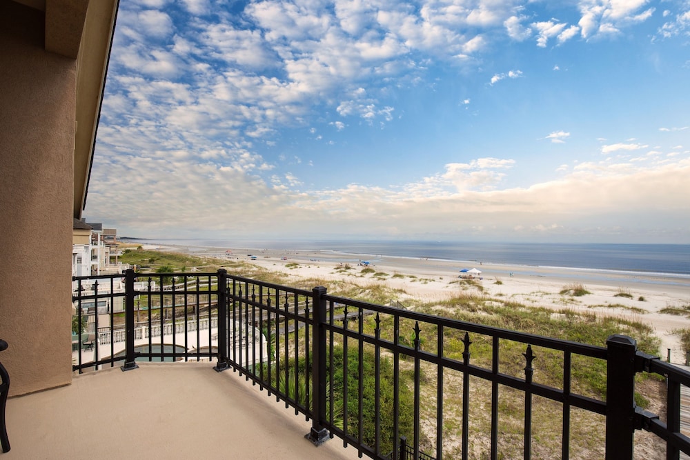 Lido by Avantstay Oceanfront Home w Pool Hot Tub Game Room Gorgeous Views