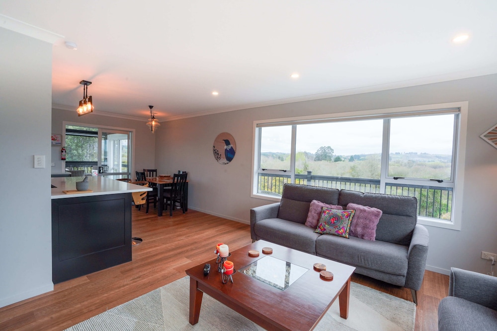 Kiwi Retreat By Aotearoa Escapes