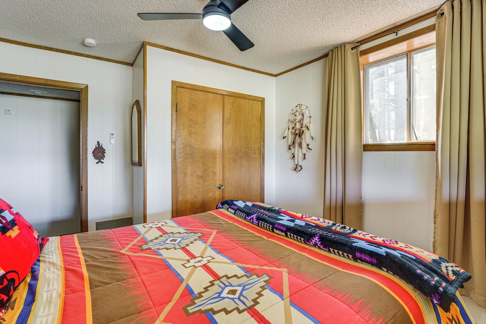 Monte Verde Lake Access & Views: Spacious Retreat!