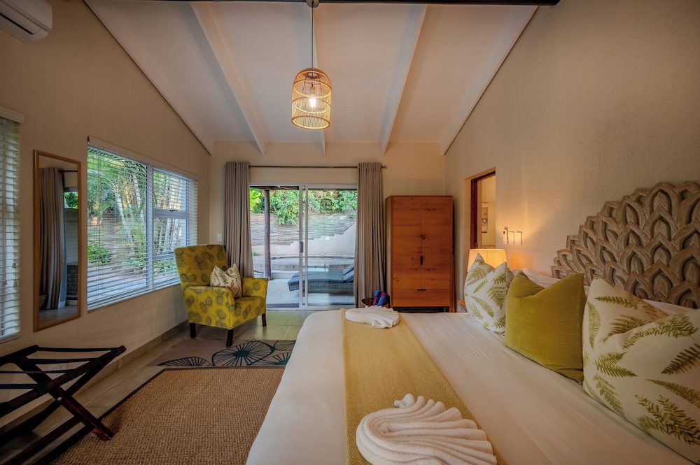 Bushbaby Valley Lodge