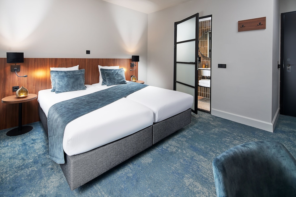 Hotel Boutique Hotel First City Den Haag - Image 1