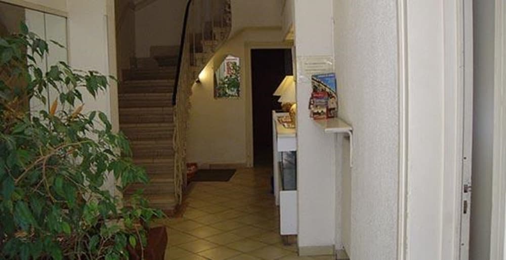 Montpellier Vacations - Hotel de Paris - Property Image 2