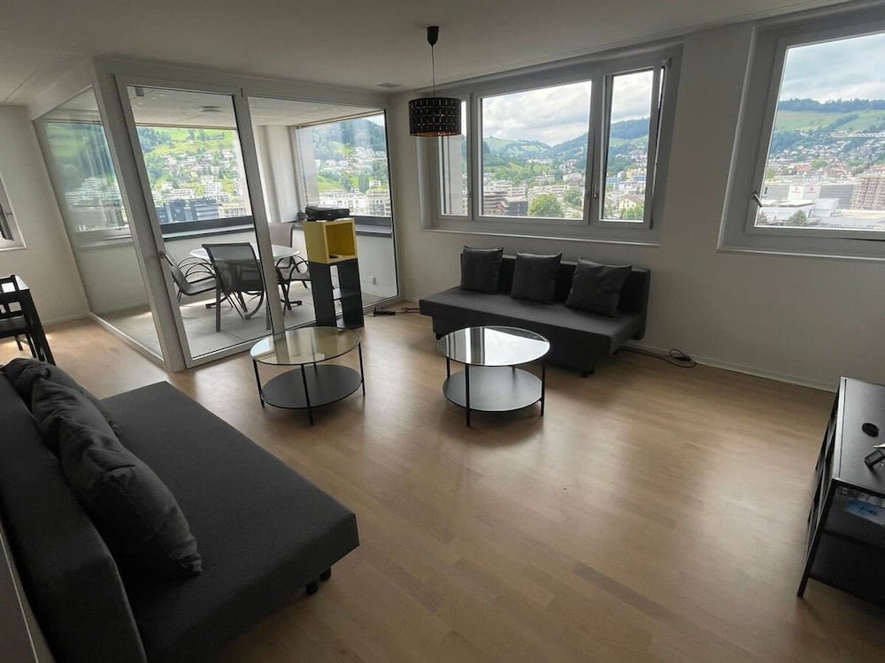 Dream View Apt With Homecinema Netflix Loggia