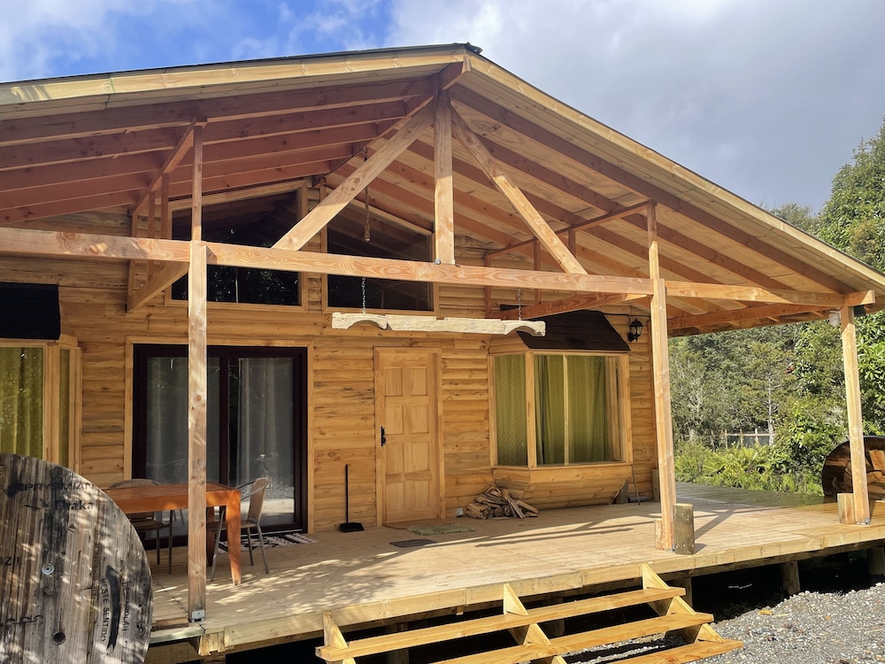 Cabañas Mi Refugio Puerto Varas view 2