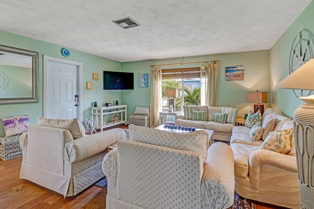 120 Bay Mar Dr view 4