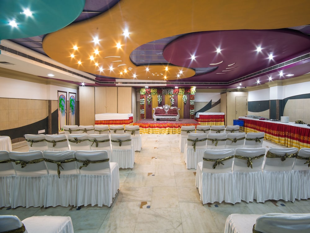 meeting & event spaces