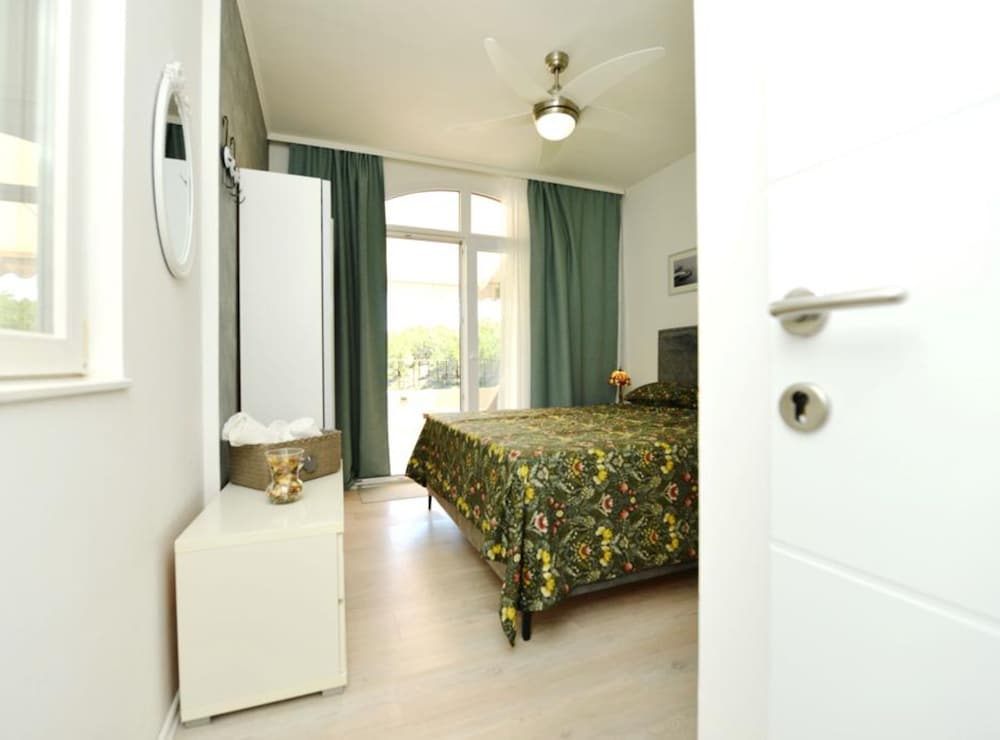 Bay House Rosohotnica