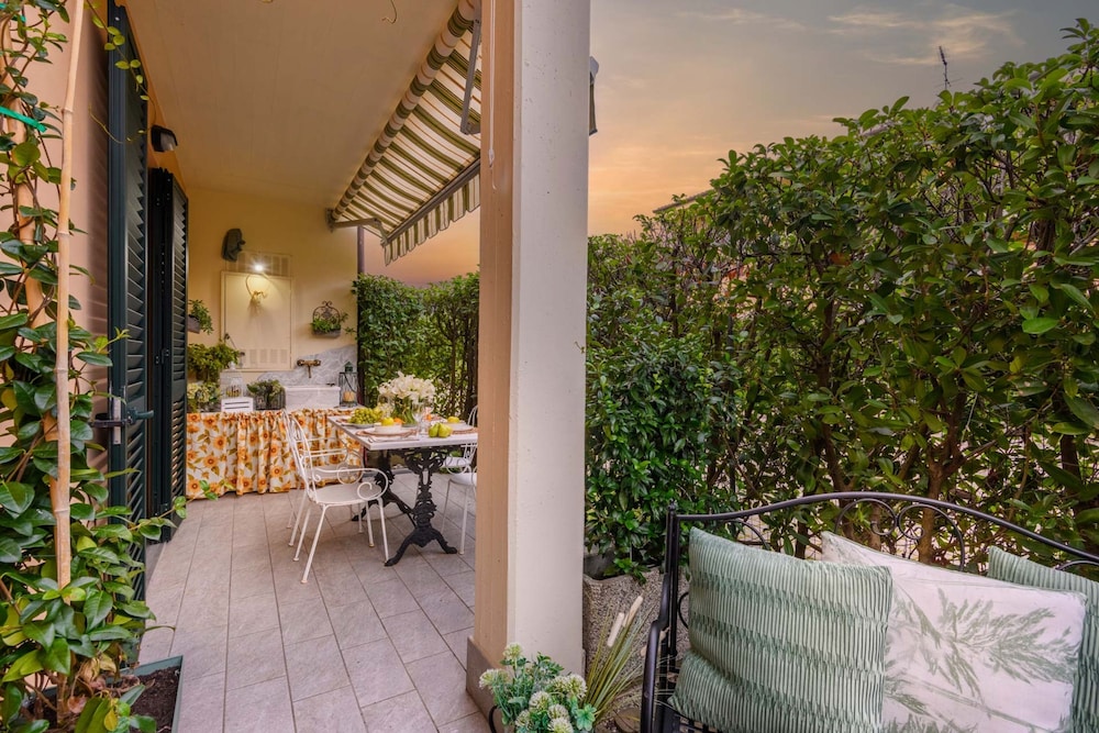Casa Ambra in Lucca With 1 Bedrooms and 1 Bathrooms