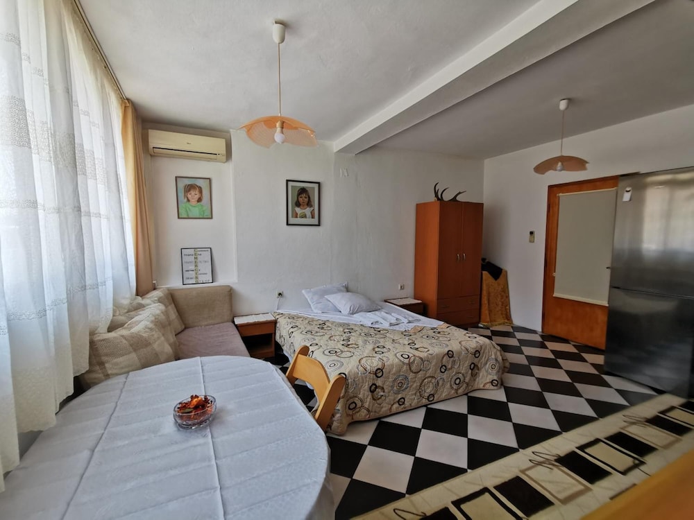 Guest House Liliya
