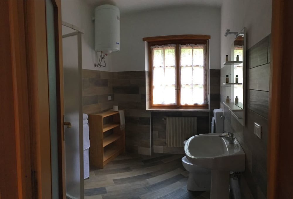 Photo 45