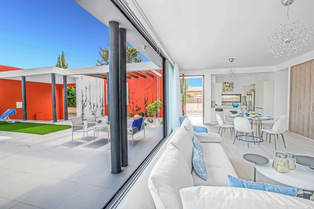 Villa Pontus CR5