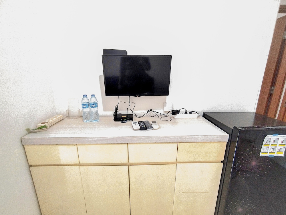 Homey And Pleasant 2Br At Pavilion Permata Apartment