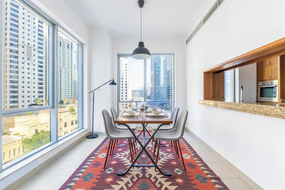 Excellent Panoramic 1BR at Attessa