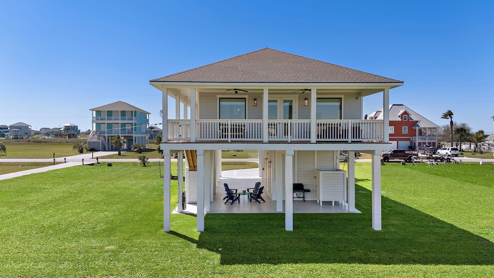 Pelican Perch by Ryson Vacation Rentals