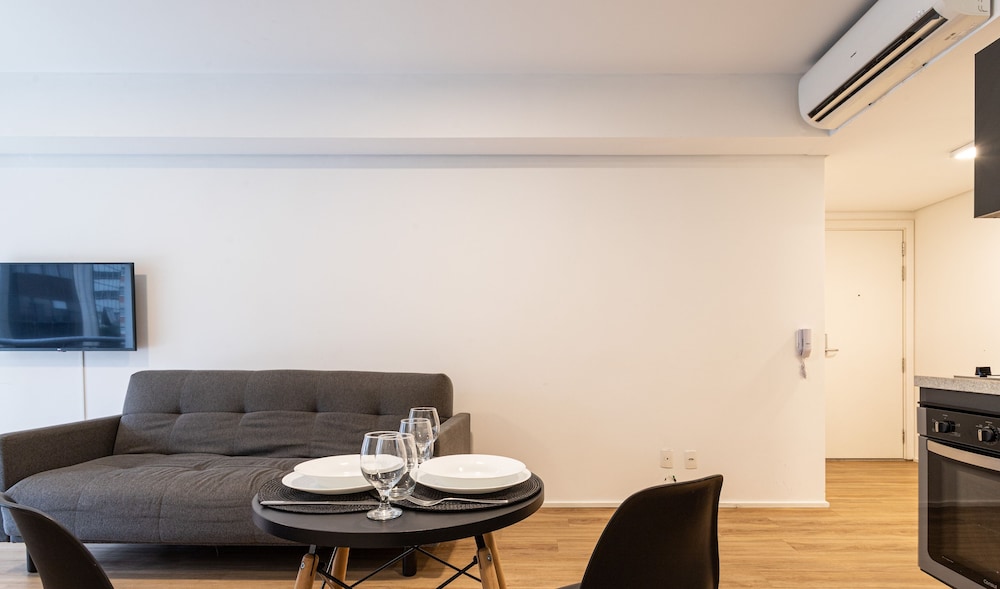 Setin Downtown Genebra by Viva - Apartamentos completos na Bela Vista com piscina