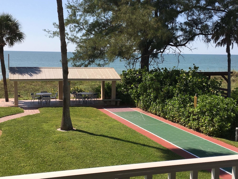 Turtle Crawl Inn
