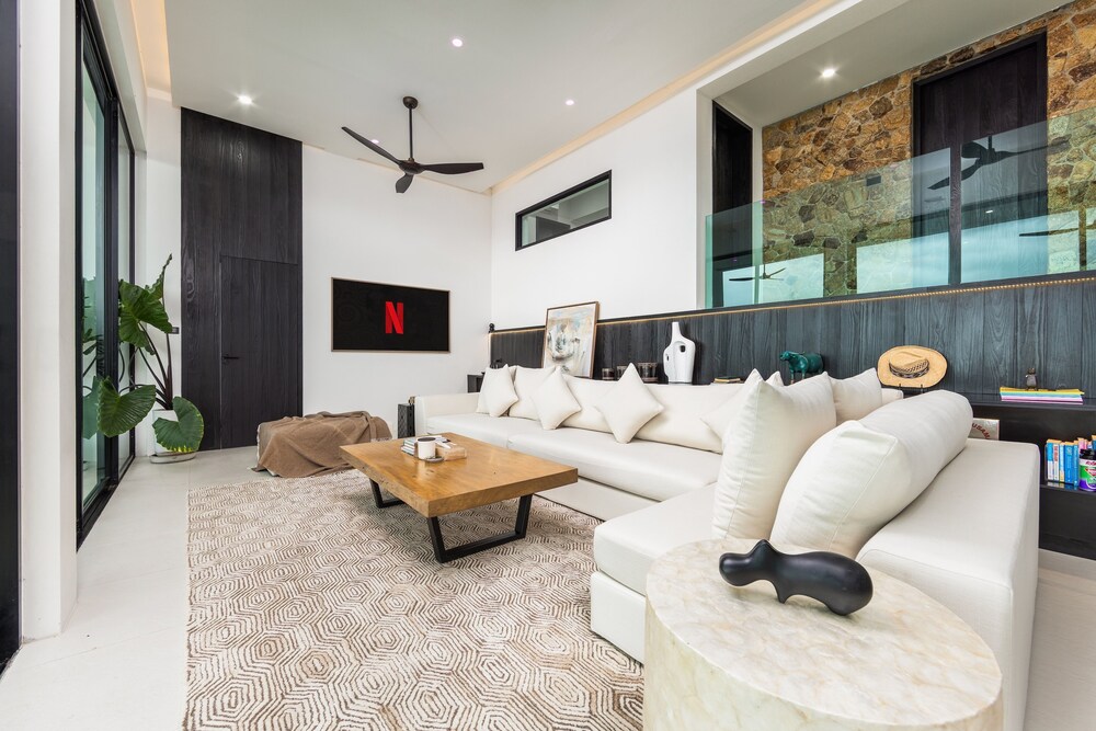 SOMA 4 Bedrooms SEAVIEW Pool Villa