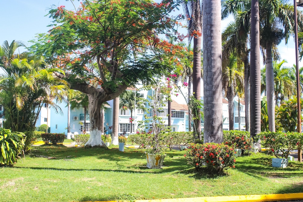 Point Village Studios and Suites