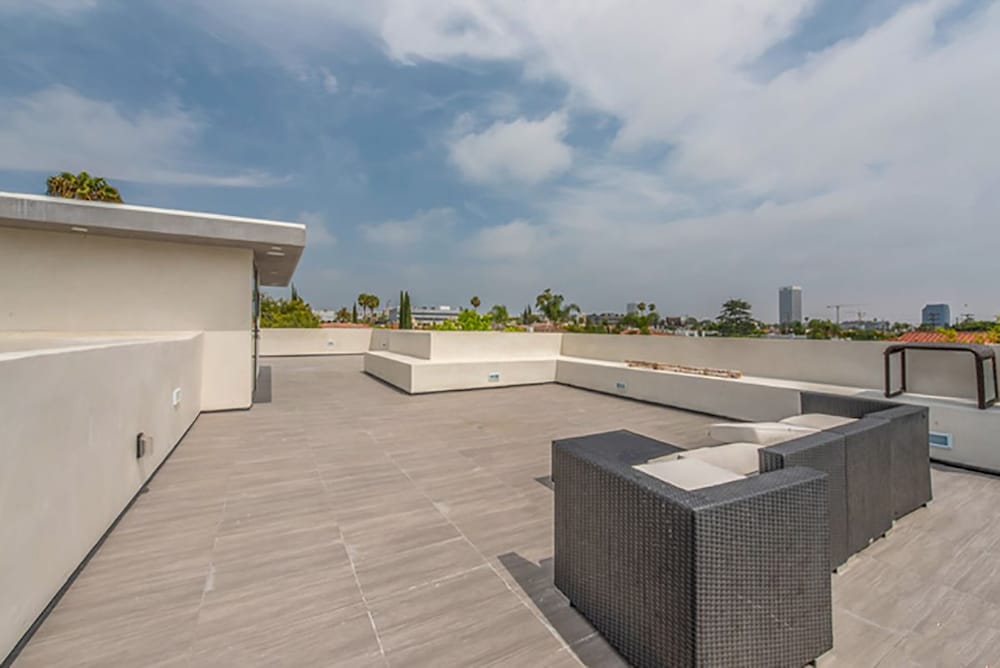 Laurel Modern Villa