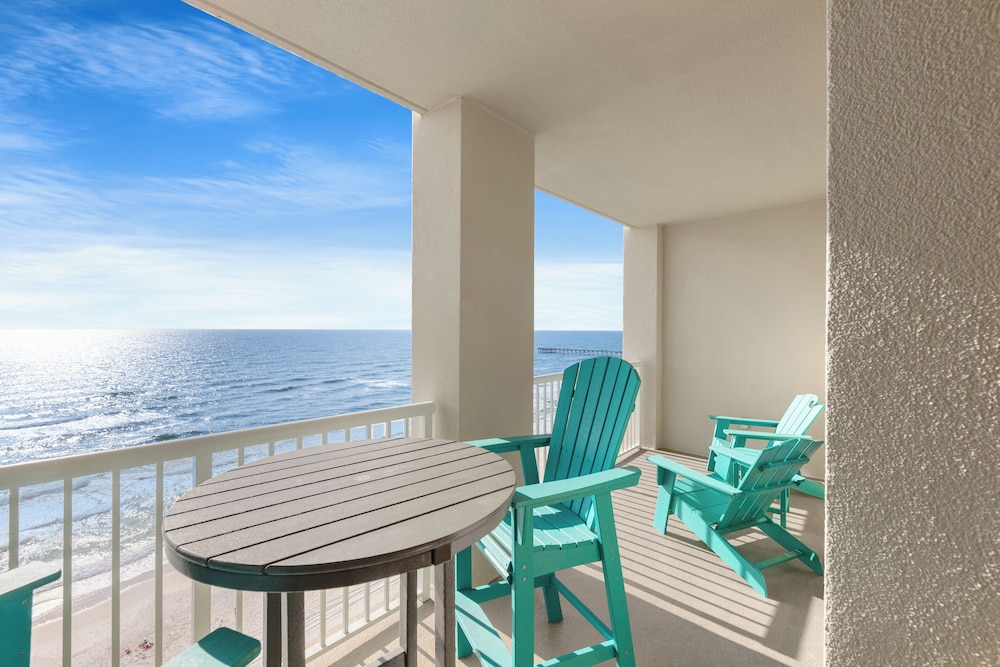 20th Floor Condo! Sleeps 8! Gulf Front Master Suite w/ Beautiful Gulf Views!