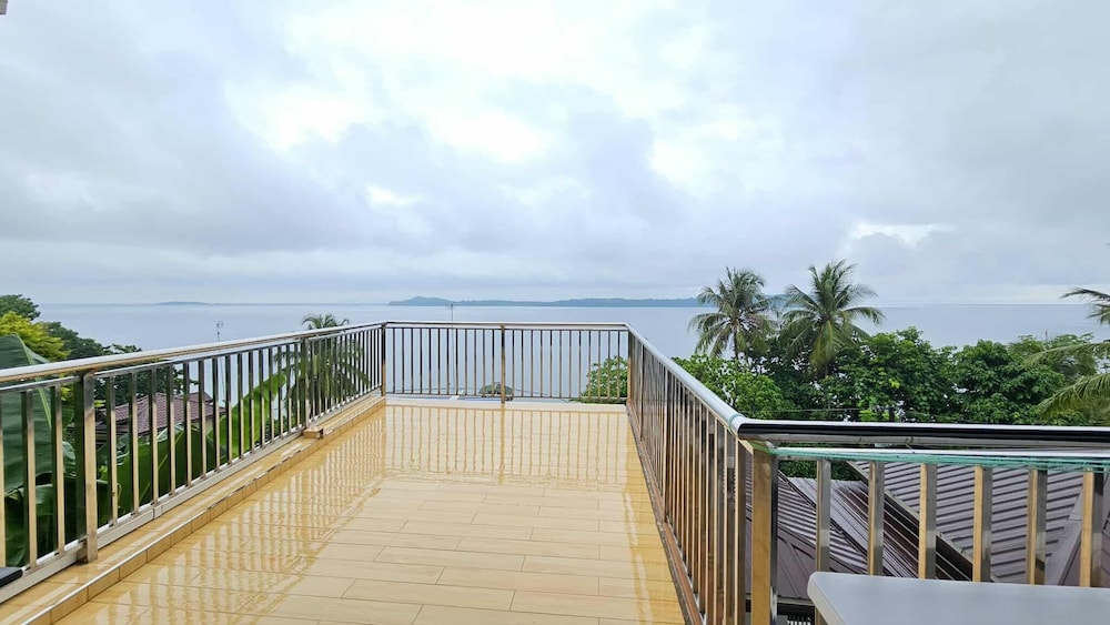 Eagle's Nest Beach Resort- Samal Island