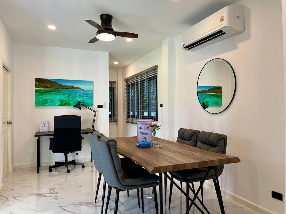 Khaolak Pool Villa With 3 Bedrooms