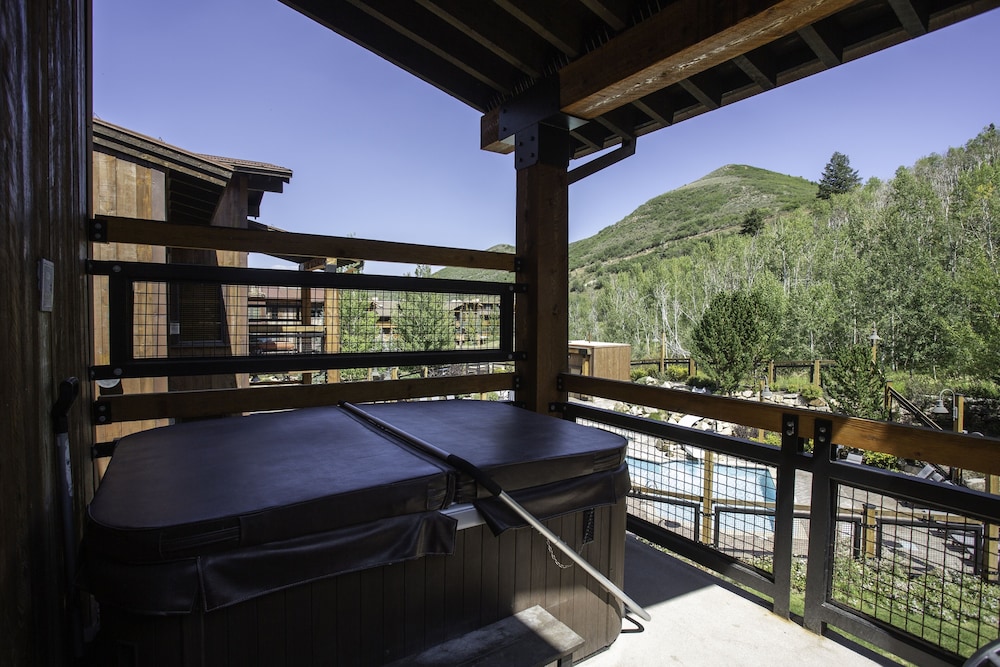 3 Bedroom Condo with Spa - Silver Baron Lodge 3 Condo