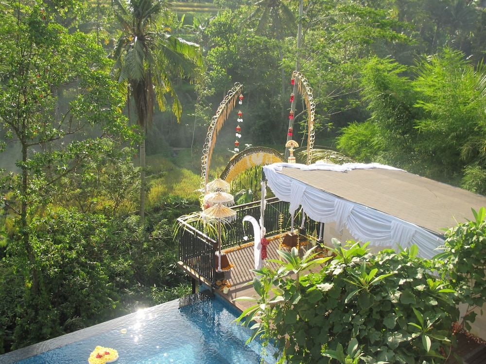River Sakti Resort