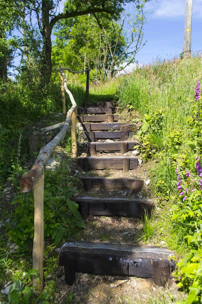 Llethrau Farm