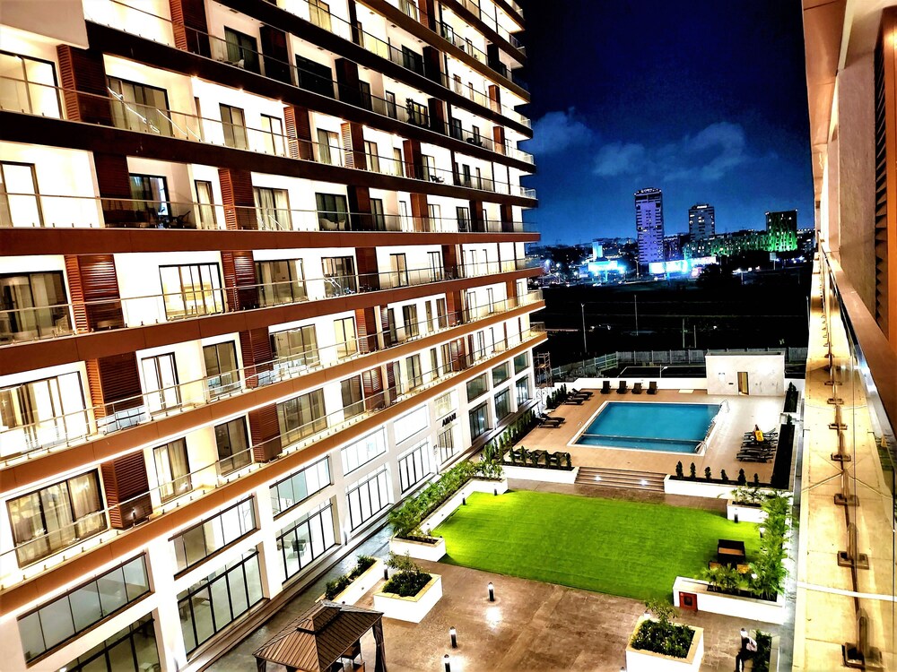 Chafford Suite-Douglas Luxury Apartments