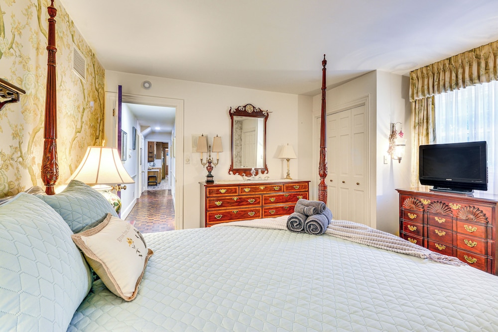 2 Mi to Main St Thomasville: Family Home w/ Games