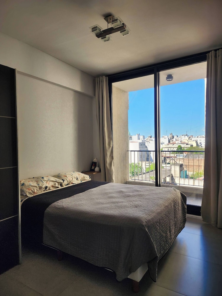 Alberti 360 Charming City Center Apartment With Shared Pool