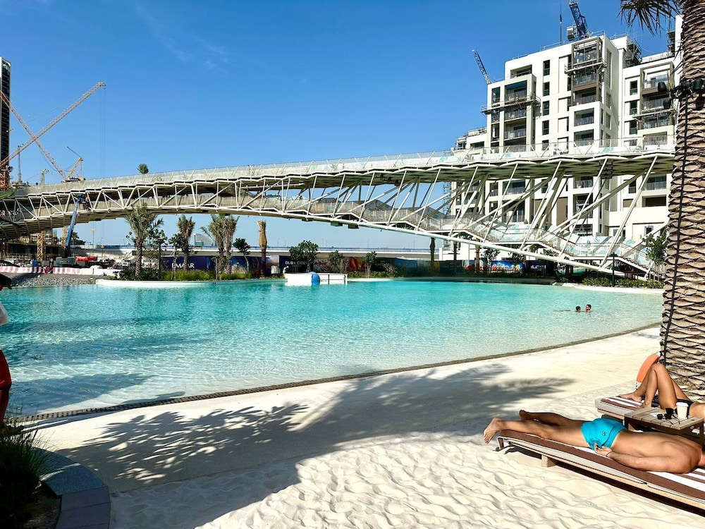Cosmos Living - Dubai Creek Harbour