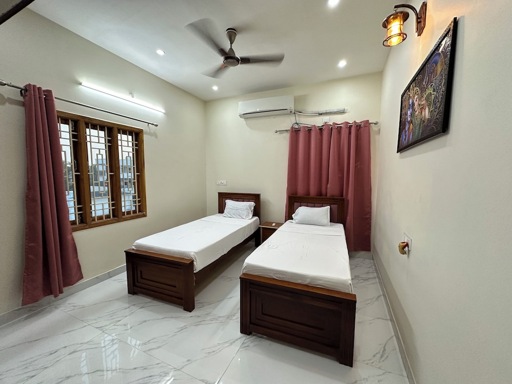 SRI APARTMENT HOMESTAY 2BHK view 5