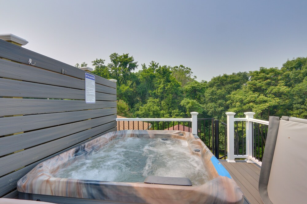 Harpers Ferry Home w/ Private Pool Hot Tub! - Property Image 1