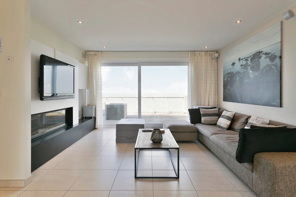 Apartment With Terrace in Blankenberge